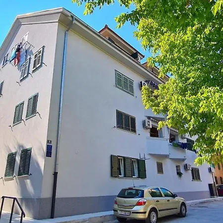 Appartement Attic Near Centre Split
