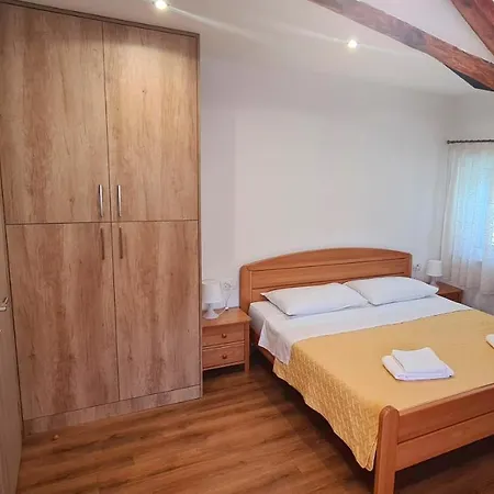Attic Near Centre *